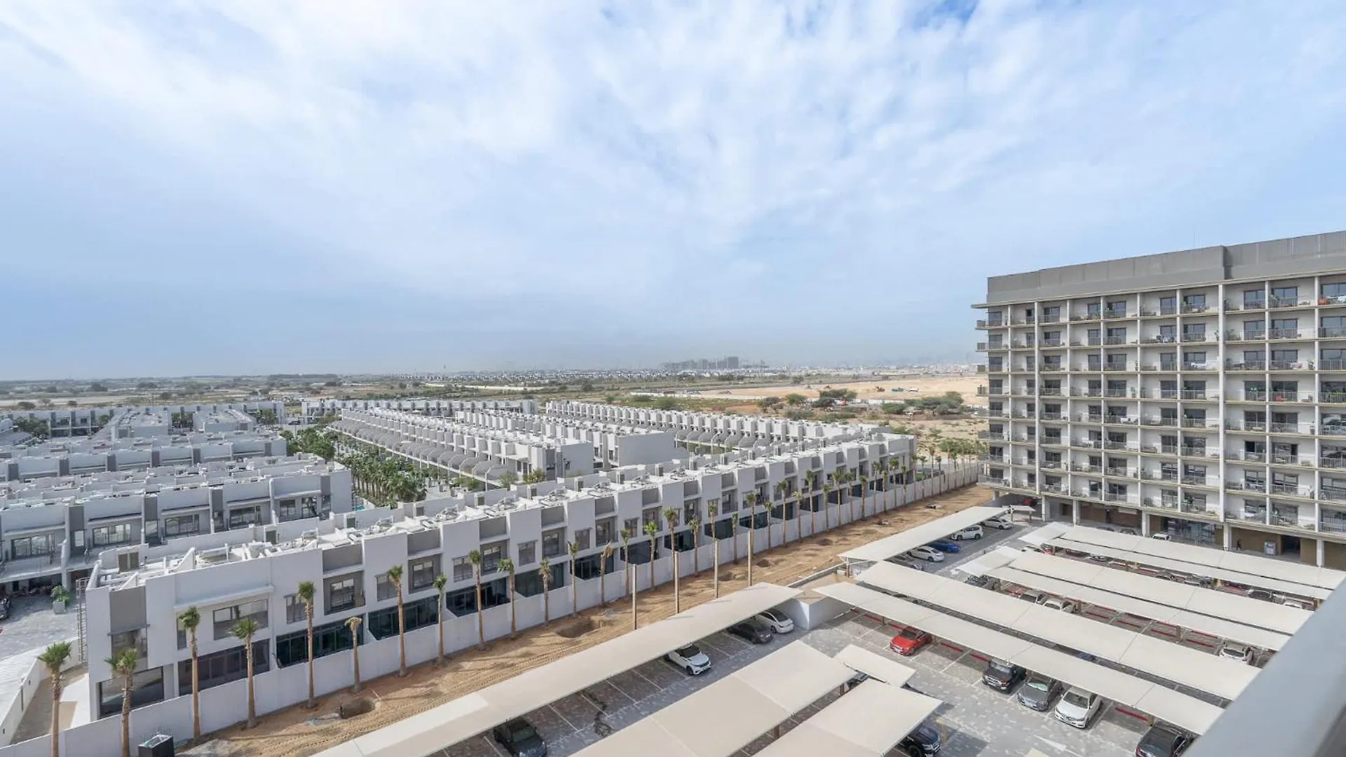 Beautiful 1 Bedroom In Mbr Perfect For 4 Dubai 0*,
